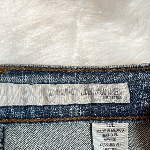 NWT DKNY Jeans Petites Soho Boot Cut Stretch - Picture 13 of 16